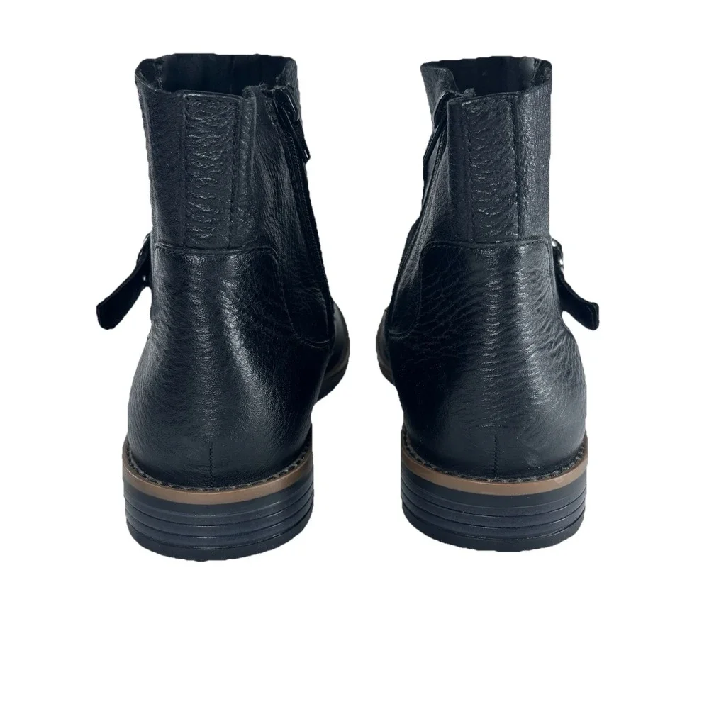 NEW Clarks Ankle Chelsea Boots 9.5 Black Leather Buckle Moto Grunge Biker - Picture 7 of 7